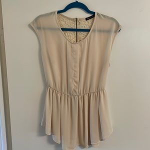 🎉2FOR$10🎉 
Cream Jell Couture Lace Top